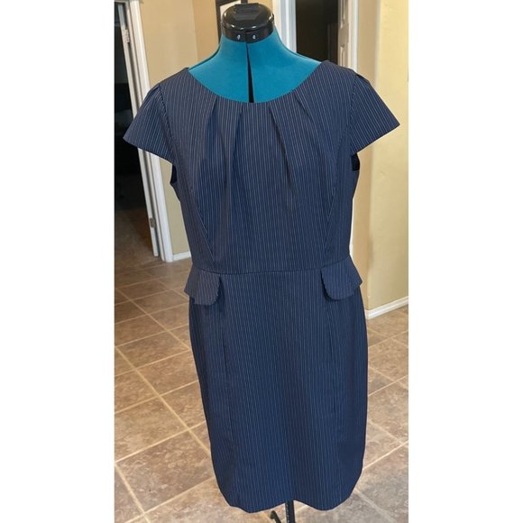 Alex Marie Straight Dress Cap Sleeve Light Black White Stripe Women's Size 14 - Picture 4 of 12